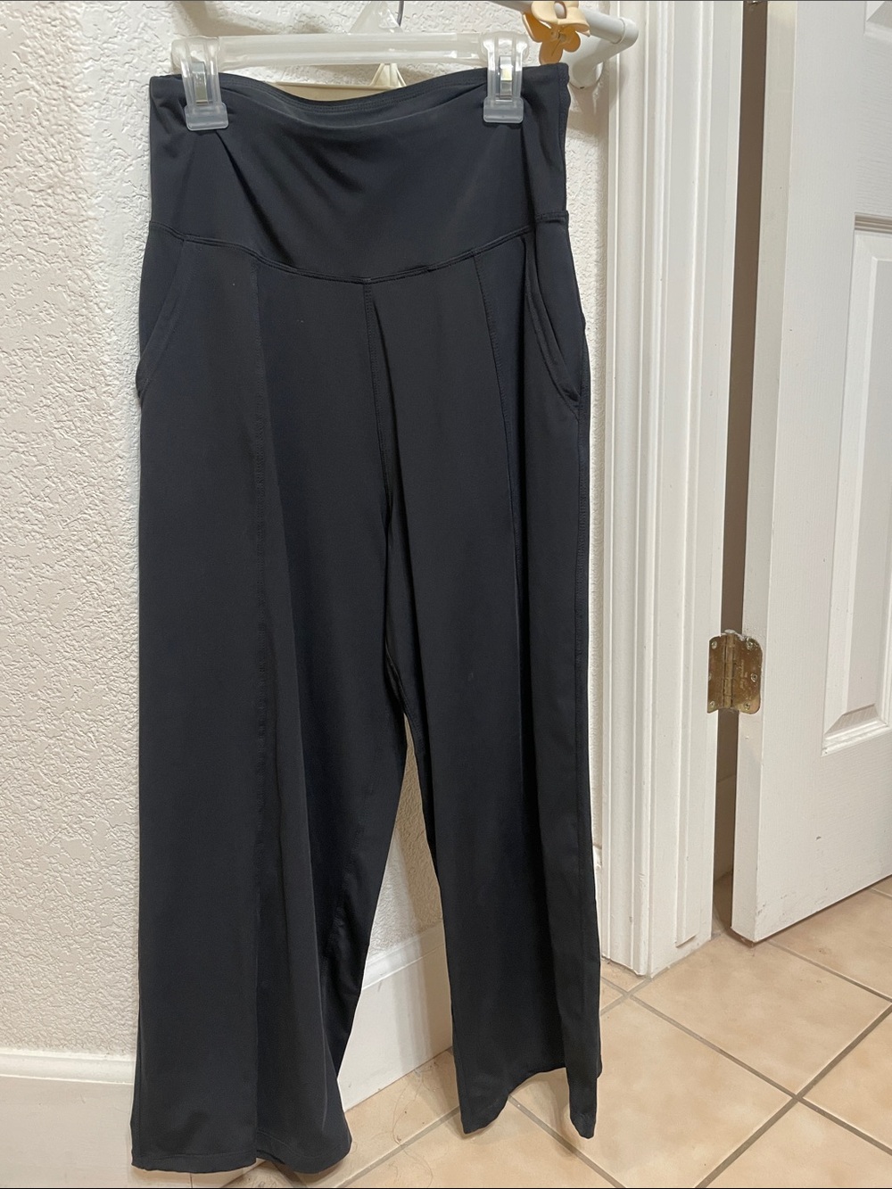 Women's Black Wide-Leg Active Pants